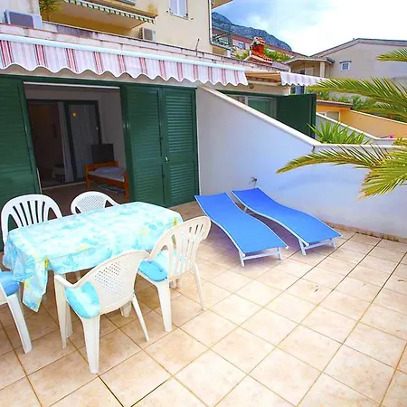 公寓 Jarak Center 马卡尔斯卡