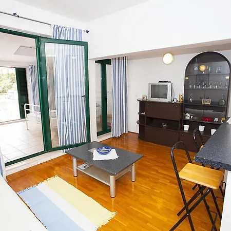 Apartment Jarak Center